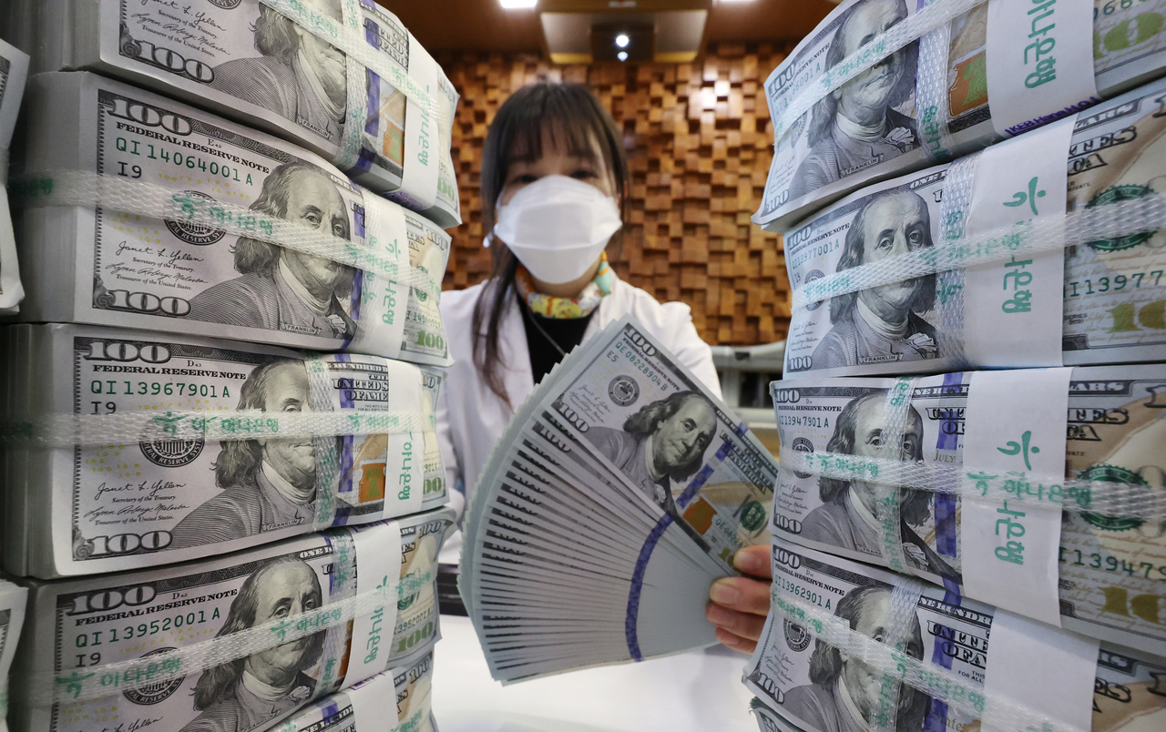 원달러 환율 7일 연속 상승 … 서학개미 연초 순매수 역대 최대 - 헤럴드경제