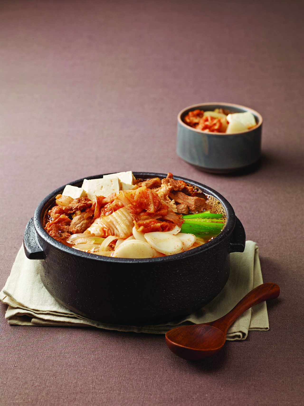 Kimchi jeongol (Korean Food Promotion Institute)