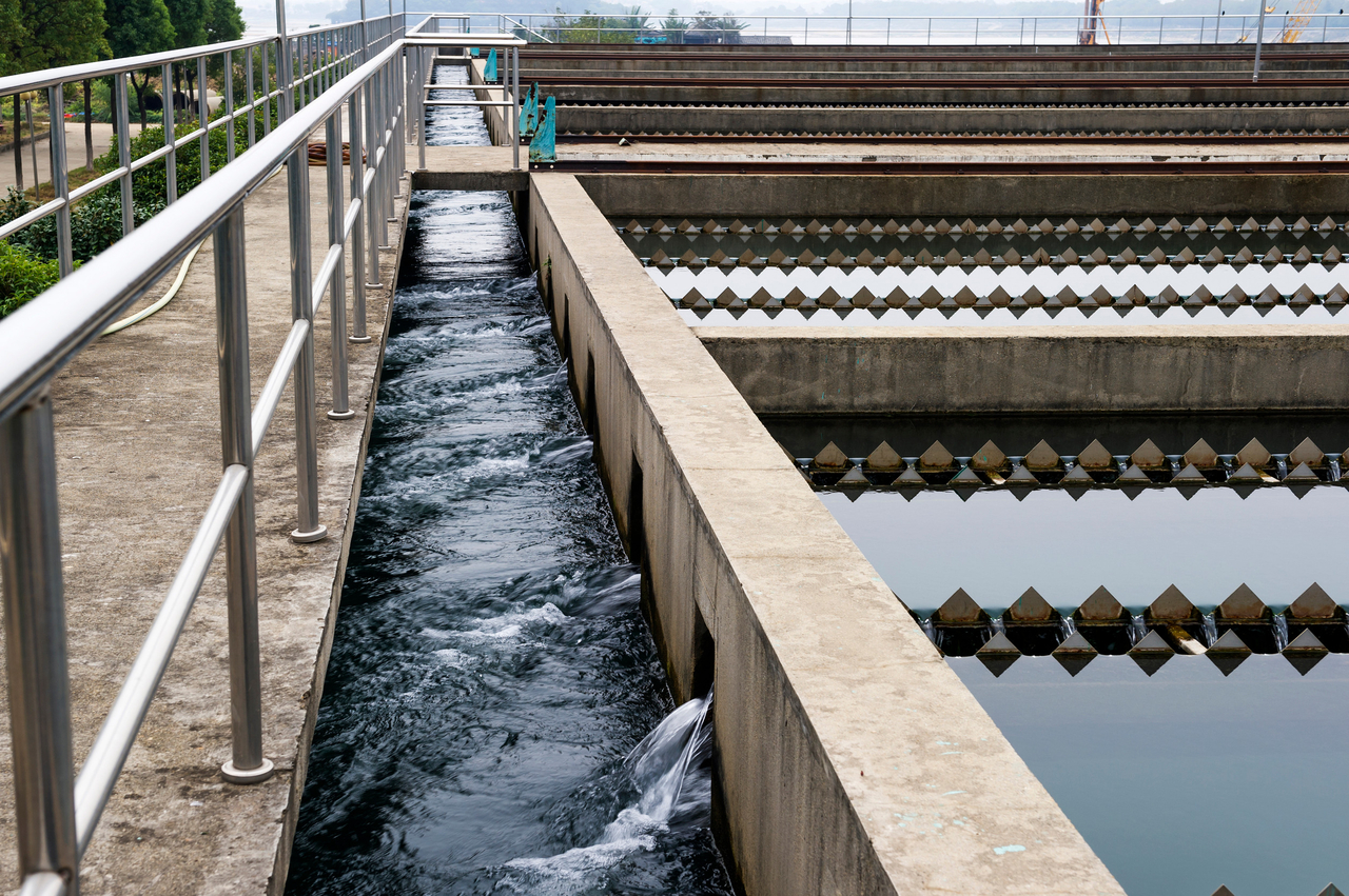 Urban wastewater treatment plant (123rf)