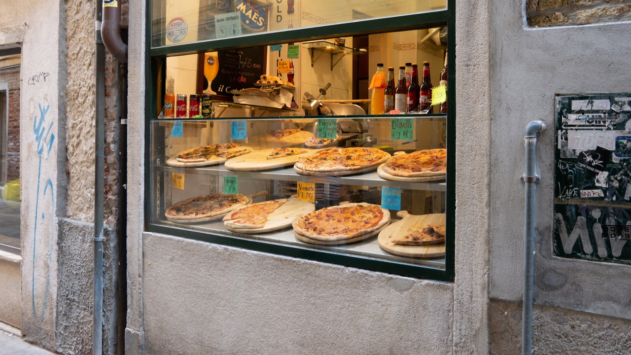 Pizzas on display at a restaurant. This image is not directly related to the story. (123rf)