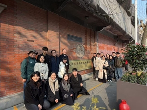 Korean students take diplomacy into their own hands in China