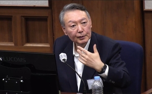 Failed martial law haunts Yoon in court