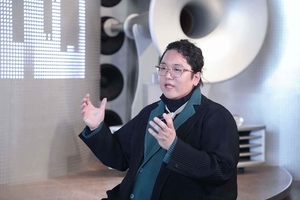 최용호 대표, 李대통령 경제사절단 단독 인터뷰... 中 언론 유래없는 기... - 뉴스 썸네일 이미지