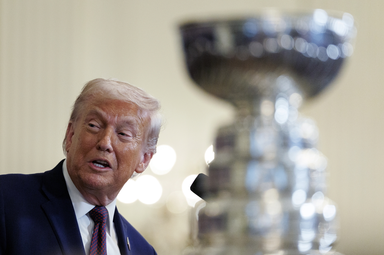 백악관 “14일 발표한 반도체 관세는 1단계…추가 조치 가능” |