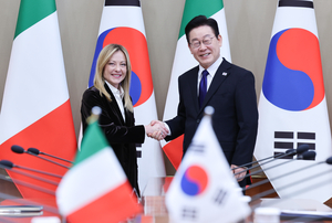 Korea, Italy agree to deepen ties in AI, chips, space and beyond