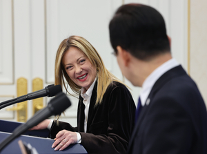 Korea-Italy summit talks