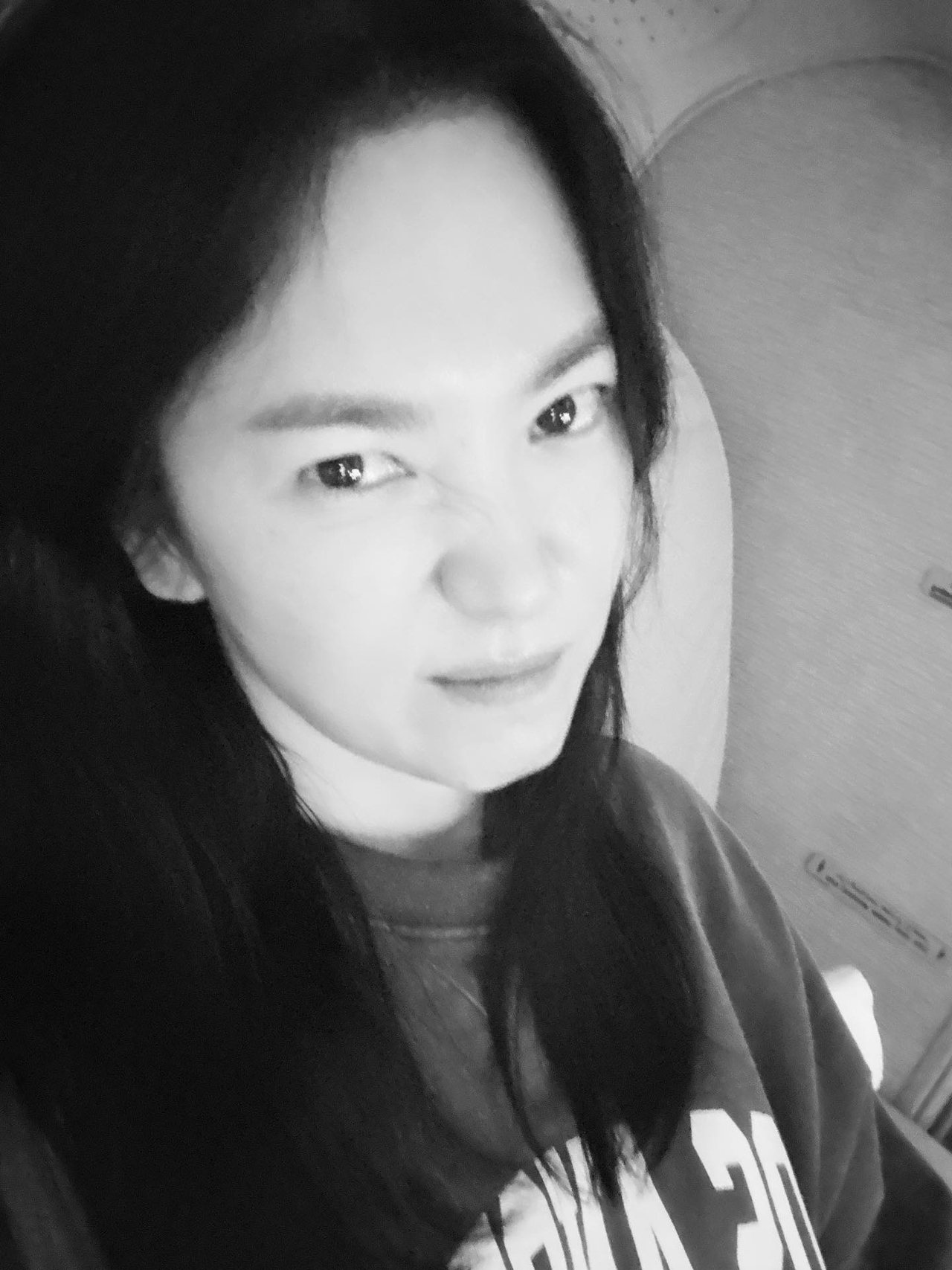 사진=송혜교 채널