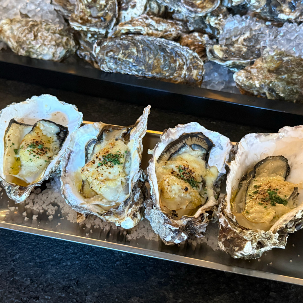 Grilled oysters at Dozen Oyster Hannam (Instagram)
