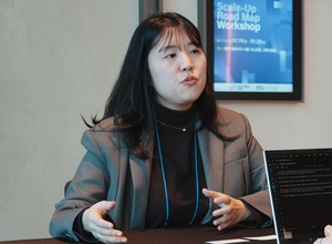 "오십견 방치하면 큰병...앱 기반 자가관리가 해법" - 뉴스 썸네일 이미지