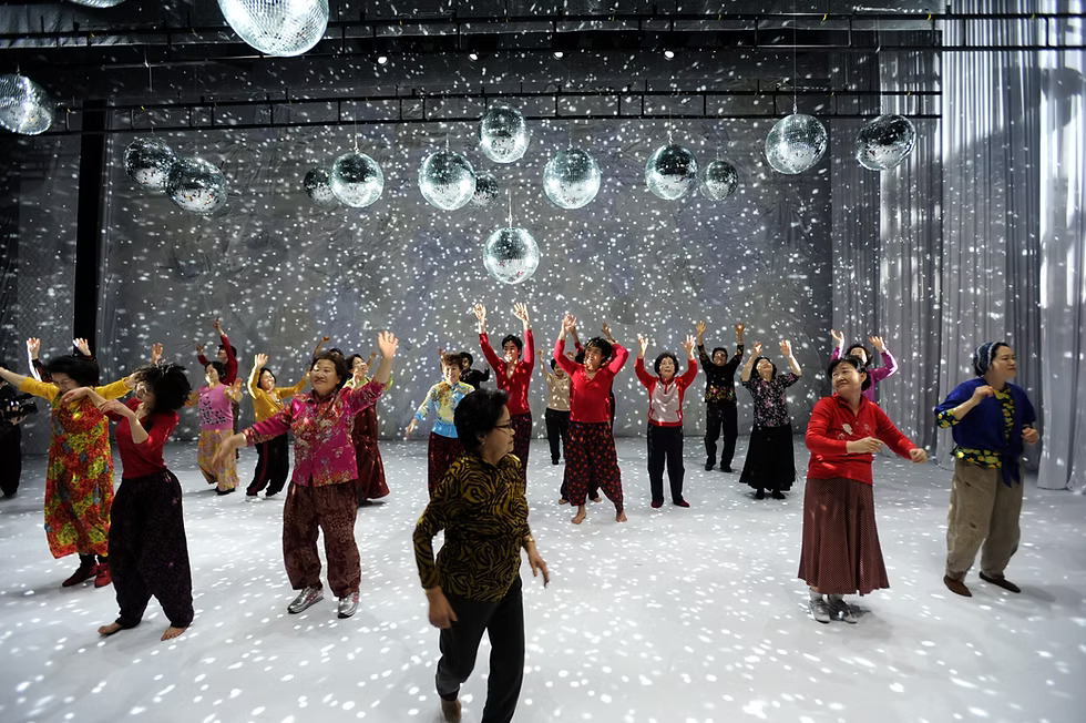Ahn Eun Me Company's "Dancing Grandmothers" (Ahn Eun Me Company)