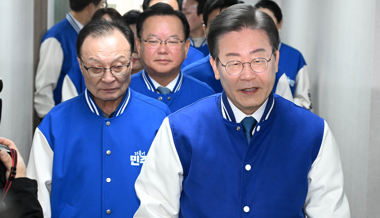 President Lee Jae Myung  (front), then co-chair of the Democratic Party’s election committee, attends a joint meeting of the Democratic Party and the Democratic Alliance’s central election committees with co-chairs Lee Hae-chan and Kim Boo-kyum at the party’s headquarters in Yeouido, Seoul, on March 20, 2024. (Lee Sang-sub/The Korea Herald).