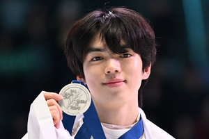 Figure skater Cha Jun-hwan finishes 2nd at last Olympic tuneup