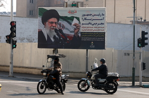 Iran's Revolutionary Guard commander warns US