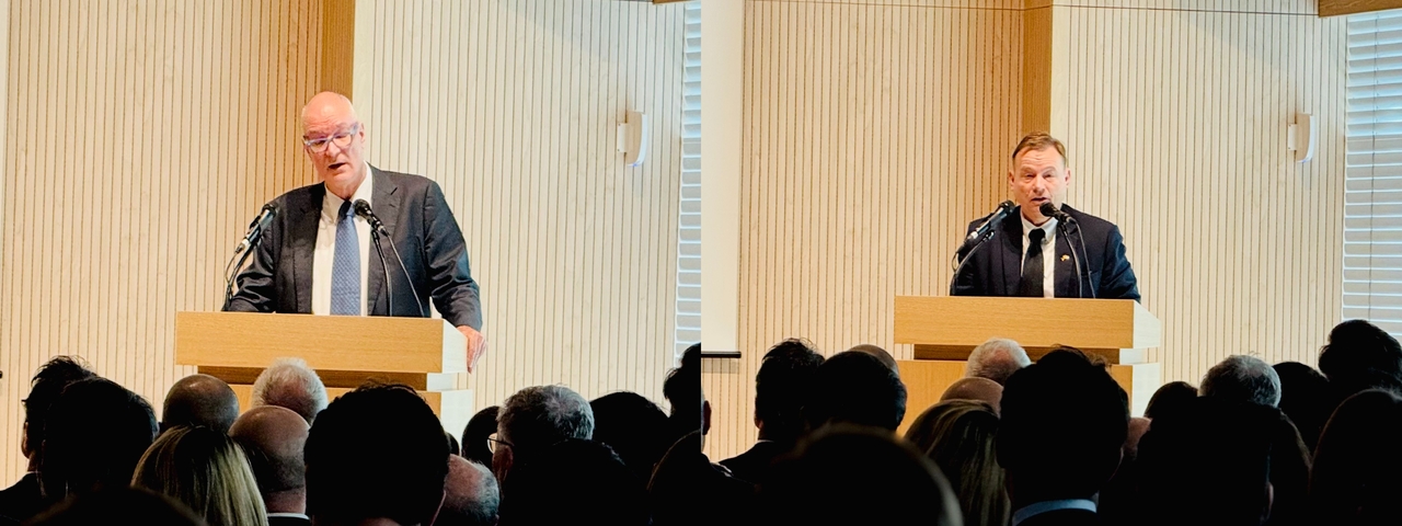 Israeli Ambassador to Korea Rafael Harpaz (left) and German Ambassador Georg Schmidt speak at a Holocaust remembrance ceremony in Seoul on Tuesday.  (Sanjay Kumar/ The Korea Herald)
