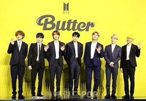 [KPOP NOW]‘아리랑’과 BTS의 만남, 광화문서 보라색 물결로 알릴 ‘방탄 경제학’