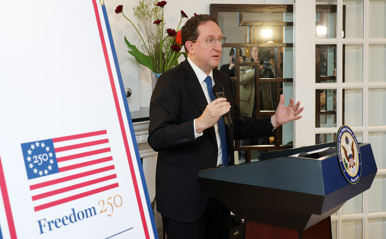 James Heller, acting US ambassador to South Korea, speaks during an event celebrating the launch of a public diplomacy campaign marking the 250th anniversary of the founding of the United States, at his residence in Seoul on Wednesday. (Yonhap)