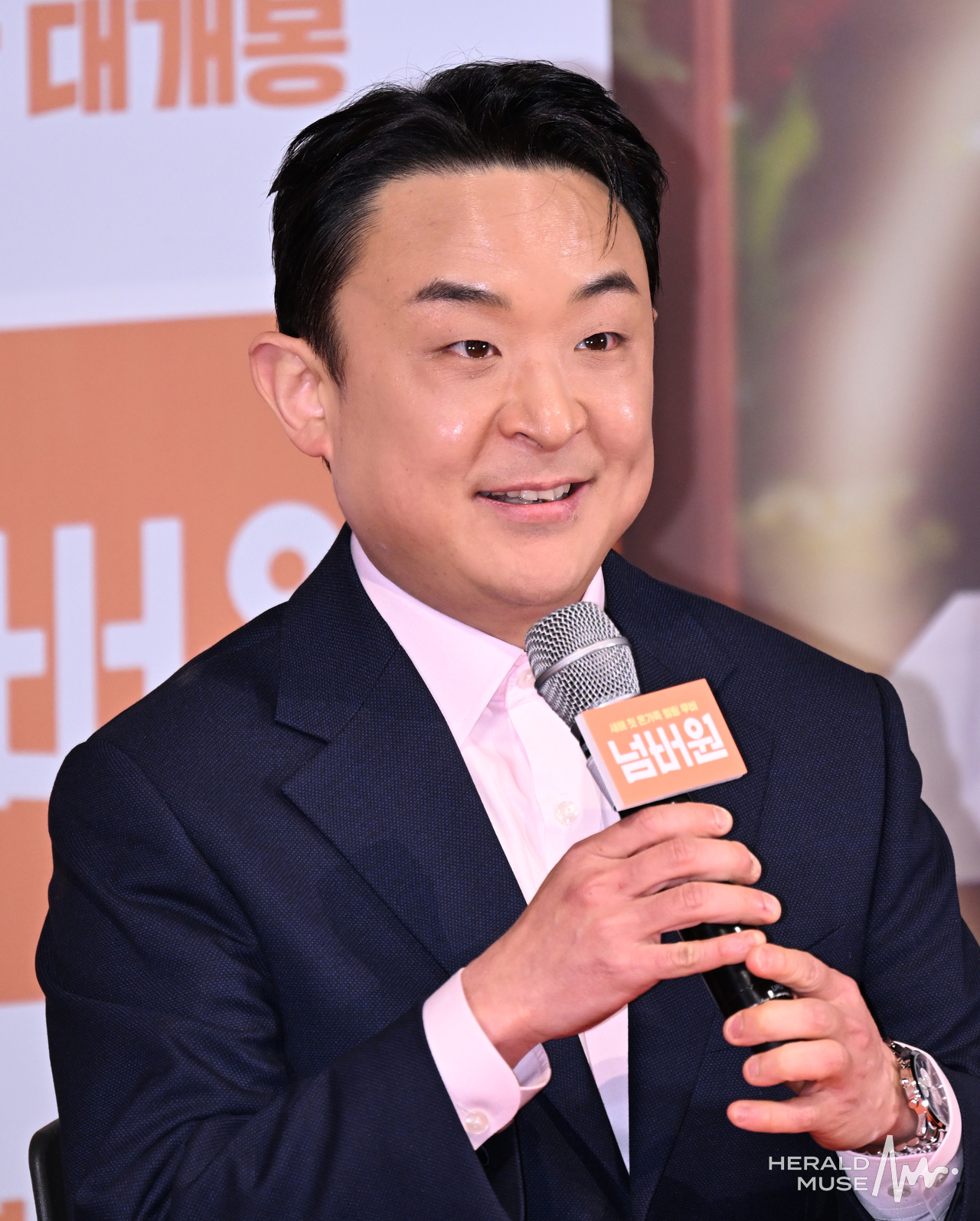 [헤럴드뮤즈=윤병찬 기자] 영화 ‘넘버원’ 언론시사회가 29일 용산 CGV용산아이파크몰에서 열렸다. 이날 시사회에는 출연배우 최우식, 장혜진, 공승연 김태용 감독 등이 참석하였다.