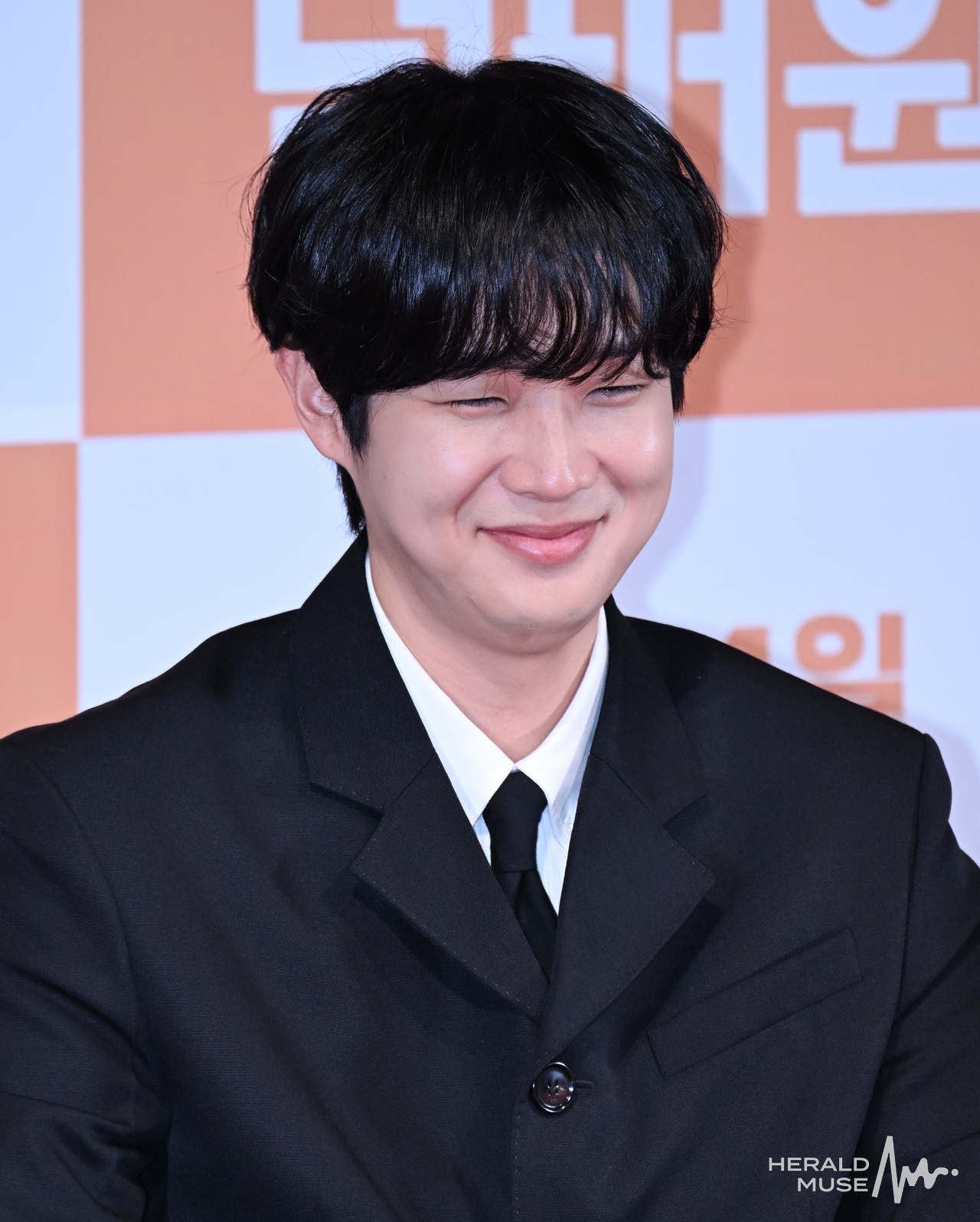 [헤럴드뮤즈=윤병찬 기자] 영화 ‘넘버원’ 언론시사회가 29일 용산 CGV용산아이파크몰에서 열렸다. 이날 시사회에는 출연배우 최우식, 장혜진, 공승연 김태용 감독 등이 참석하였다.