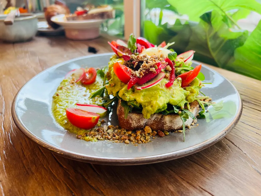 The avocado open sandwich served at Grain Seoul (Grain Seoul)