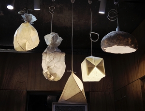 Curtains that define space: Rediscovering hanji and sambe