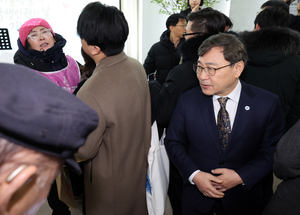 Teacher who protected her students from sexual attacks reinstated