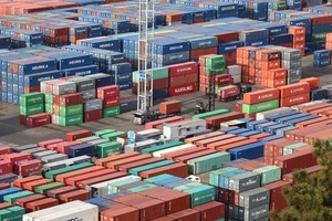 Korea’s exports hit all-time January high on strong chips