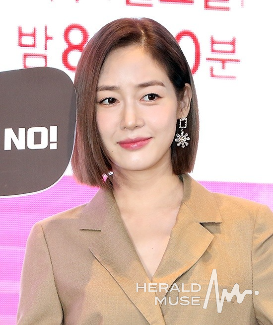 [뮤즈이슈]성유리 남편 안성현, 2심서 ‘무죄’ 반전‥코인 사기 혐의 벗나 - 헤럴드뮤즈 (Herald Muse)