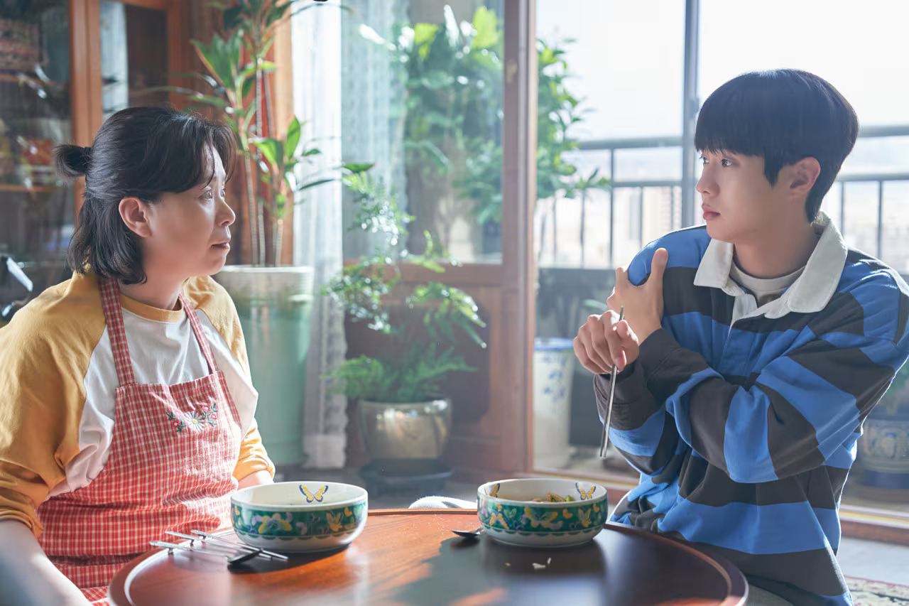 "Number One" starring Choi Woo-shik (right) and Jang Hye-jin (By4M Studio)