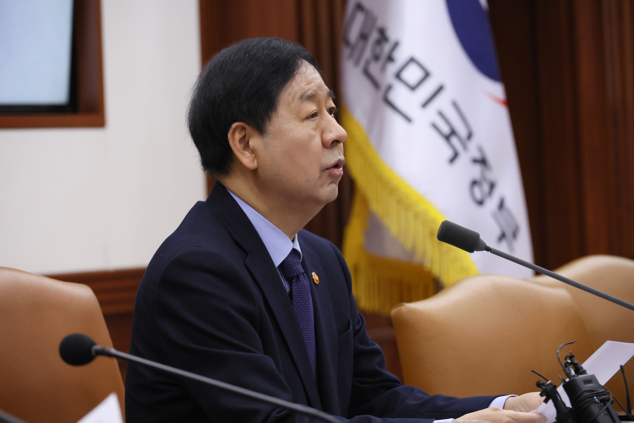 Finance Minister Koo Yun-cheol speaks during a meeting of economy-related ministers held at the government complex in Seoul on Wednesday. (Yonhap)