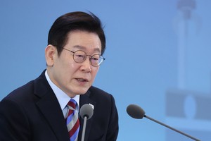 Ruling party apologizes for vetting process that 'insulted' Lee