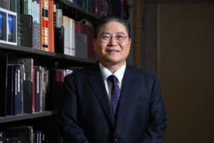 Main Topic - Honoring heroes, healing with words