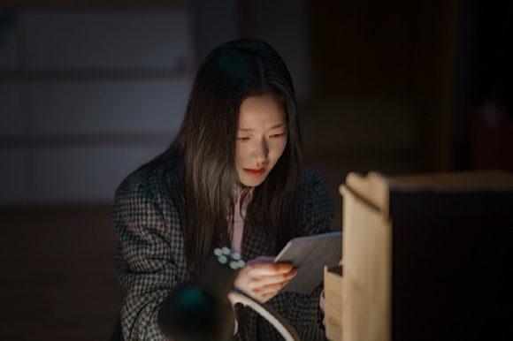 <은중과 상연> 스틸컷. [넷플릭스 제공]