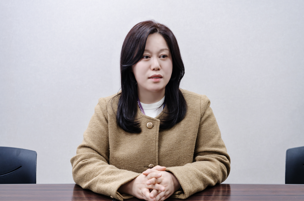 이은나래 CJ푸드빌 베이커리 앱 파트 과장이 헤럴드경제와 인터뷰를 하고 있다. [CJ푸드빌 제공]