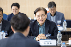 'AI·휴머노이드 로봇' 미래산업 게임체인저...'차세대 이차전지' 초... - 뉴스 썸네일 이미지