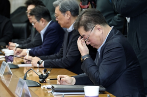 Biz lobby apologizes over misleading report after Lee's criticism