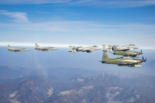 South Korean and US forces participate in the Buddy Squadron exercise at an air base in Wonju, some 90 kilometers southeast of Seoul, in this Jan. 24, 2025, file photo provided by the Air Force. (Yonhap)