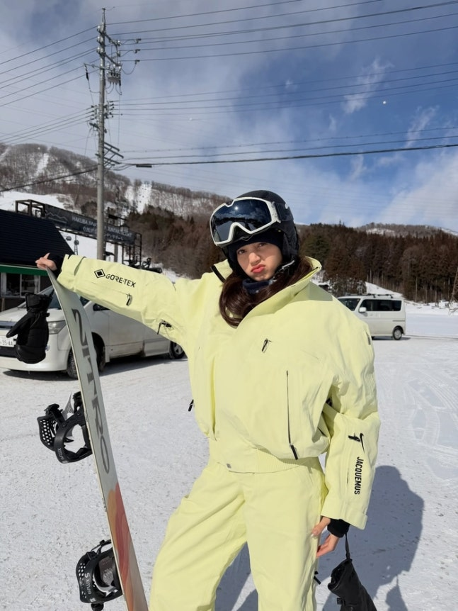 [리사 SNS]