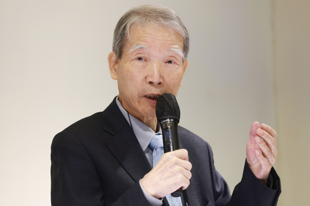 Yim Hun-young, director of the National Museum of Korean Literature, speaks during a press conference marking his first month in office in Seoul on Monday. (Yonhap)