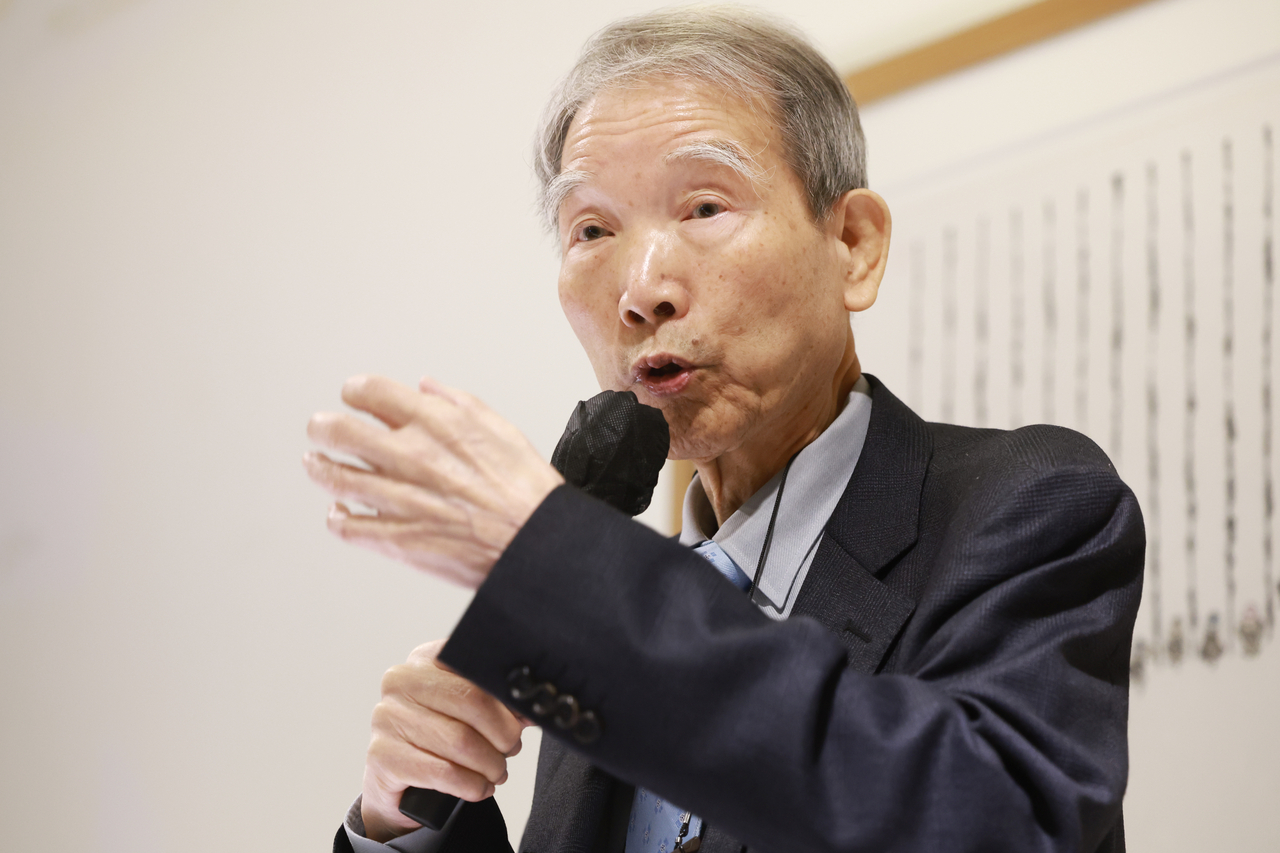 Yim Hun-young, director of the National Museum of Korean Literature, speaks during a press conference marking his first month in office in Seoul on Monday. (Yonhap)