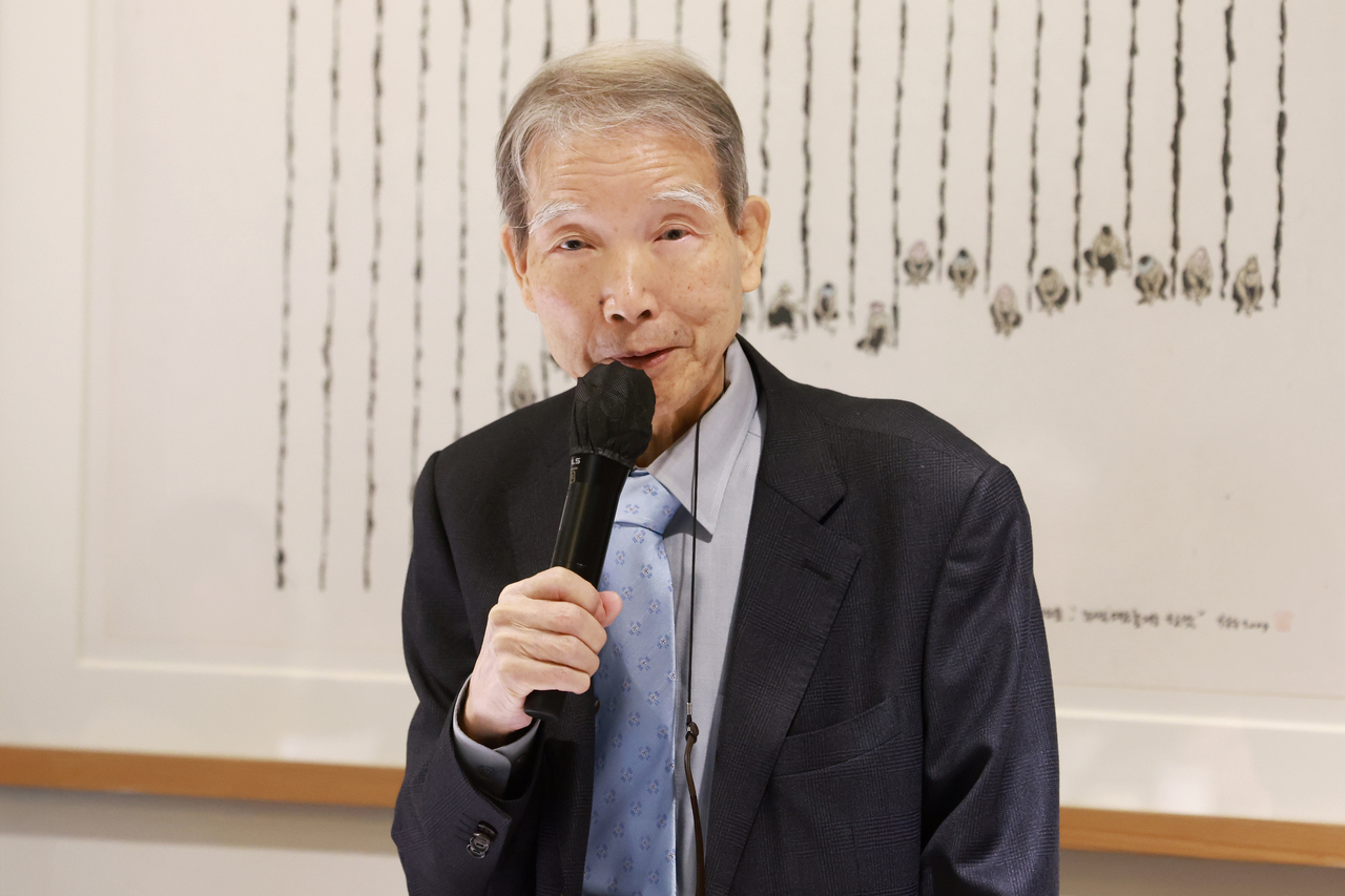 Yim Hun-young, director of the National Museum of Korean Literature, speaks during a press conference marking his first month in office in Seoul on Monday. (Yonhap)