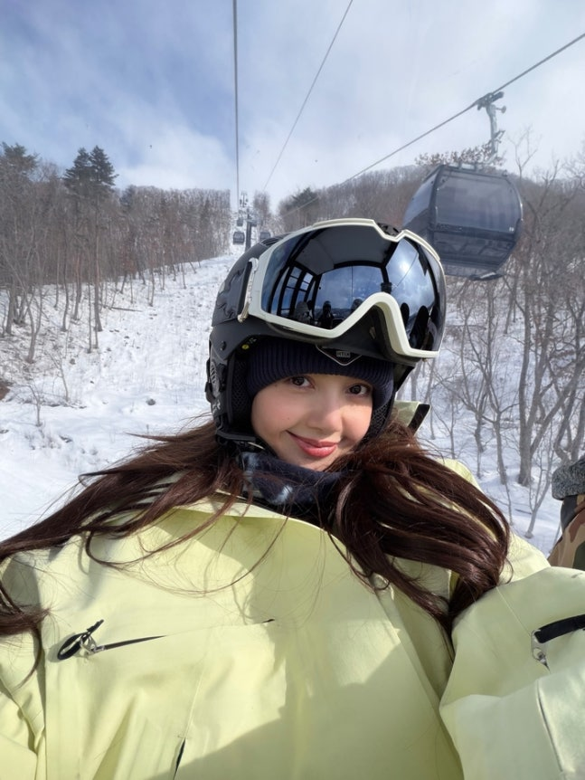 [리사 SNS]