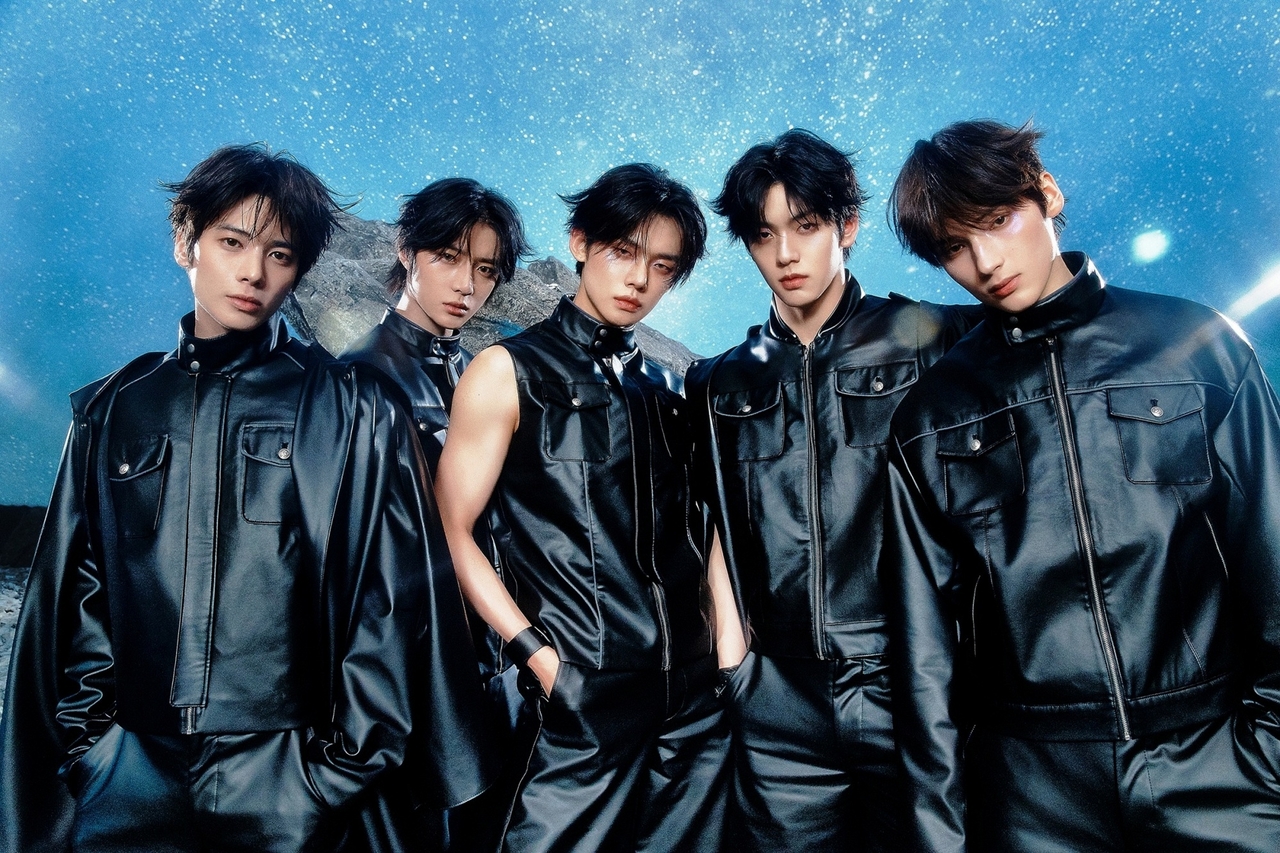 Tomorrow X Together (Big Hit Music)