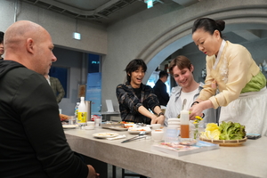 외래객 지방 결제 확대..한식당·커피숍 일상소비 증가 - 뉴스 썸네일 이미지