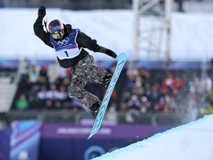 Korea sends two snowboarders to Olympic halfpipe finals