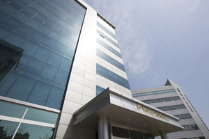 동아쏘시오, 매출 1.4조 '사상 최대'...신병기 '얼박사' 탄생에 박카... - 뉴스 썸네일 이미지