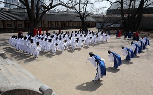 조선시대 대학로, 그 주인공은 성균관 유생일까 [북적book적]