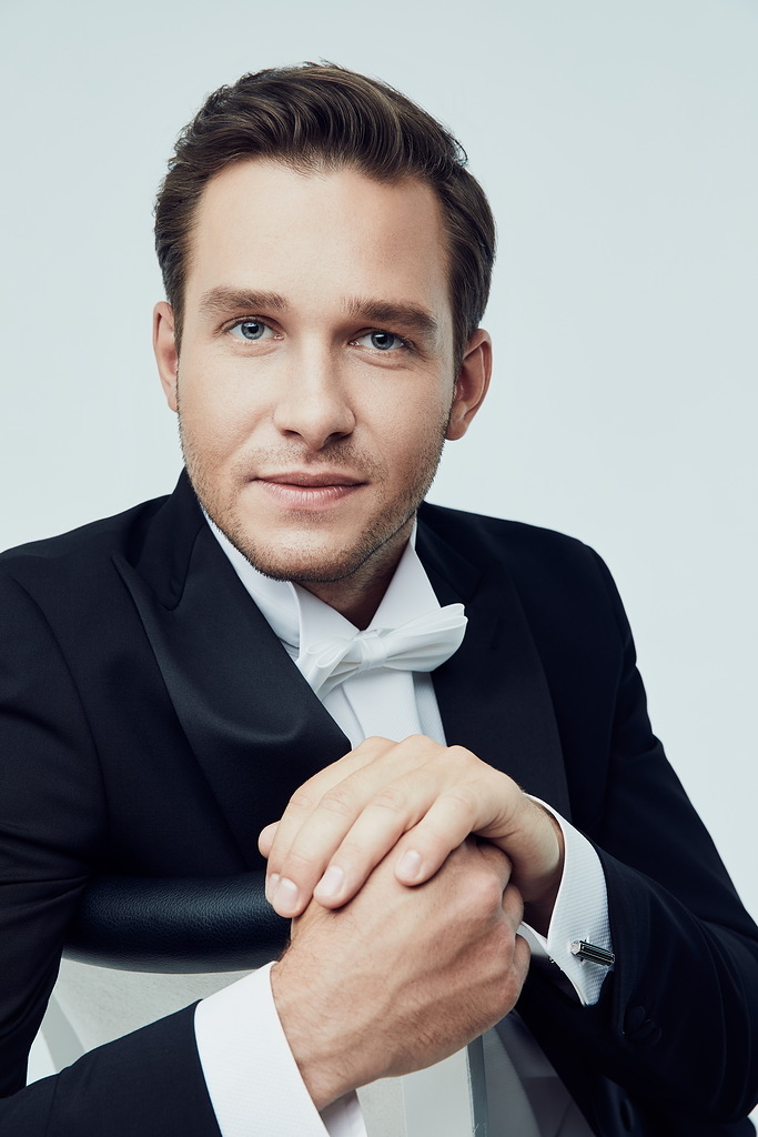 Bass Grigory Shkarupa (KBS Symphony Orchestra)