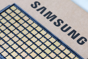 Samsung shares top 180,000 won on HBM4 breakthrough