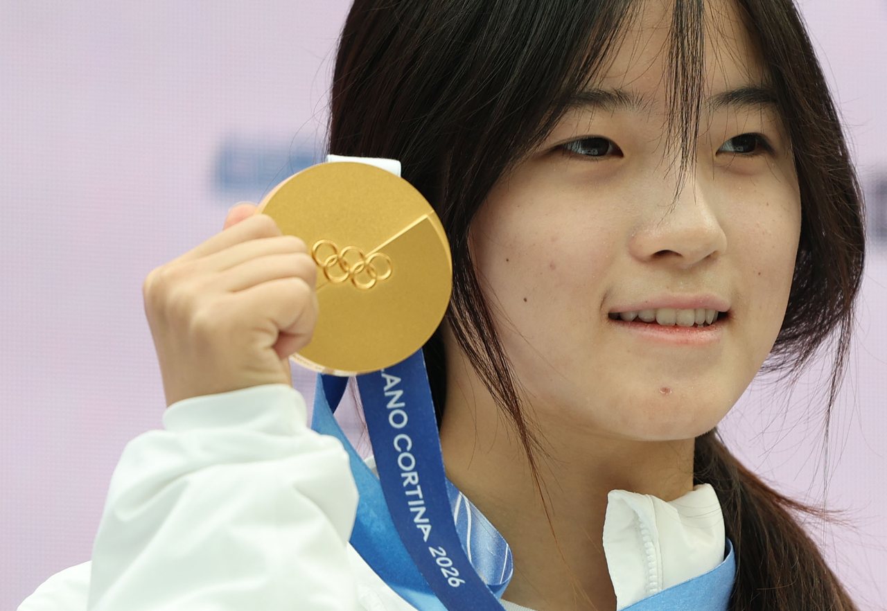2026 밀라노ㆍ코르티나담페초 동계올림픽 스노보드 여자 하프파이프에서 금메달을 차지한 최가온. [연합뉴스]