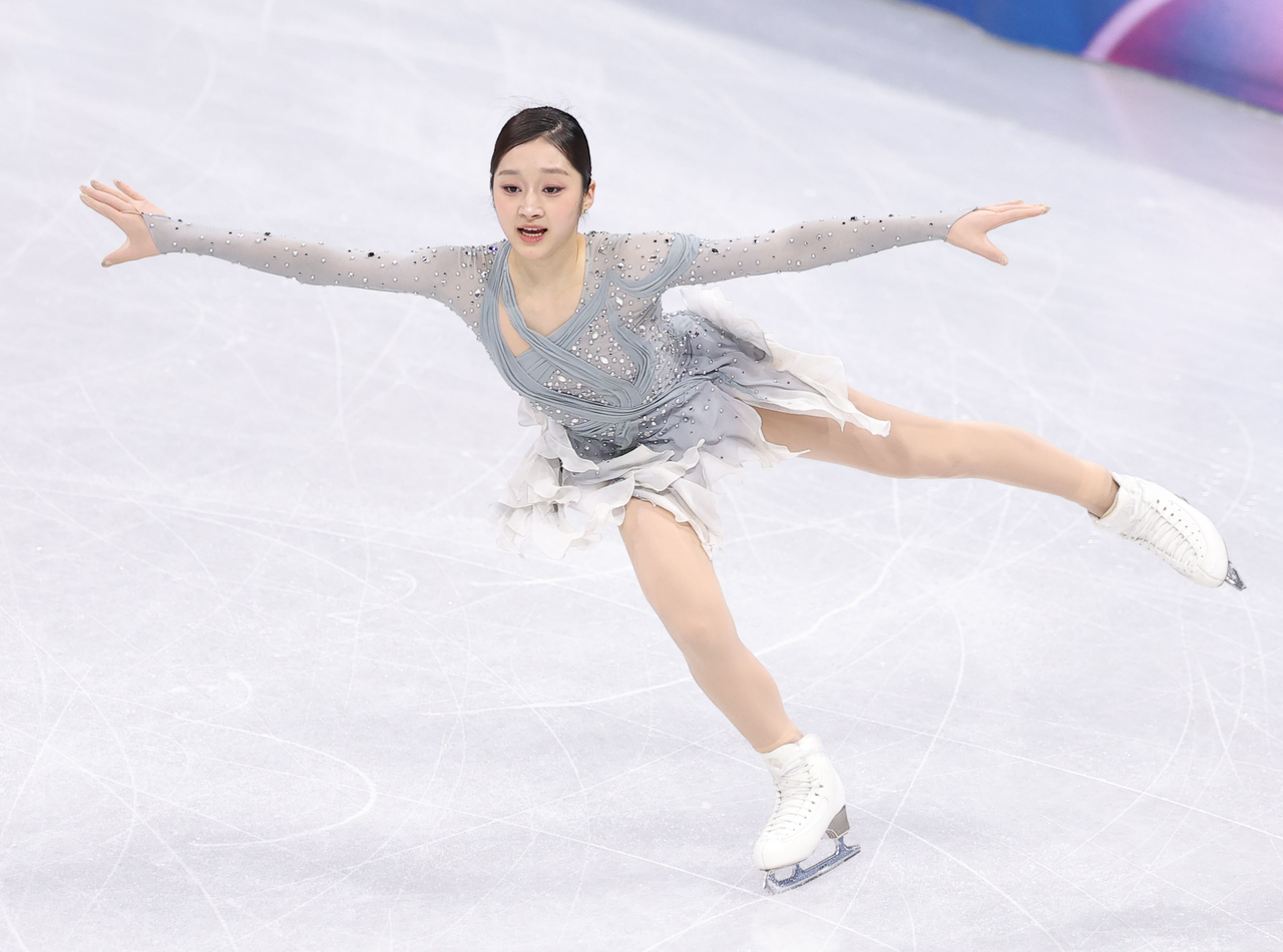 Shin Ji-a of South Korea performs her short program during the women's singles figure skating competition at the Winter Olympics at Milano Ice Skating Arena in Milan on Tuesday. (Yonhap)